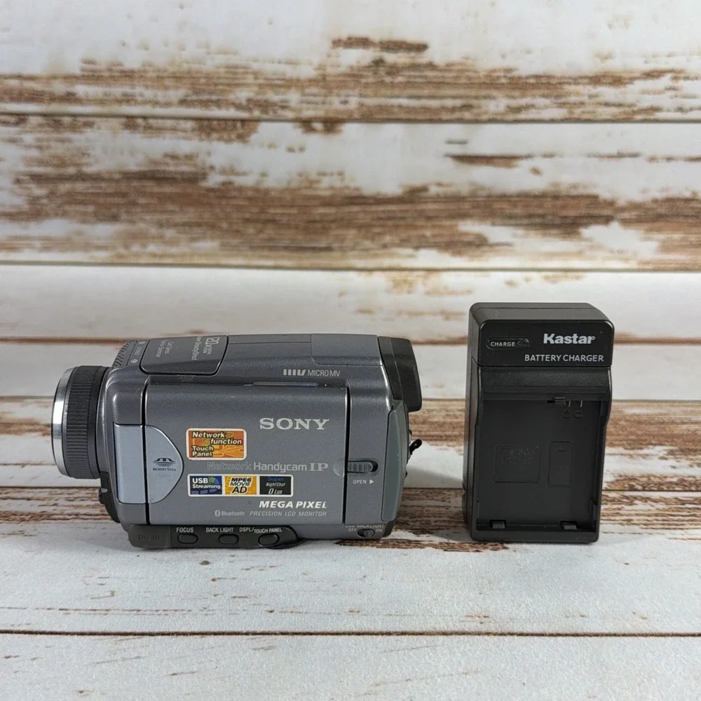 Sony DCR-IP55 Handycam MiniDV Camcorder Carl Zeiss Optics Touchscreen Rare